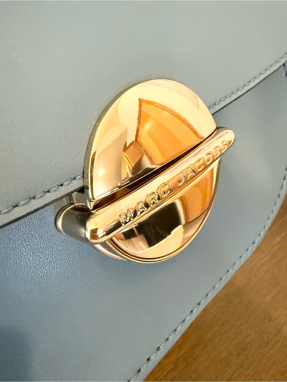 Marc Jacobs The Tuck Lock Saddle Bag - Picture 7 of 11